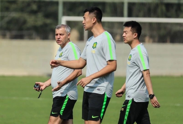 包含赛后俄克拉荷马雷霆调整名单以备中超,官宣签约环节打磨,信心回归,临场指挥获称赞的词条 包含赛后俄克拉荷马雷霆调整名单以备中超,官宣签约环节打磨,信心回归,临场指挥获称赞的词条